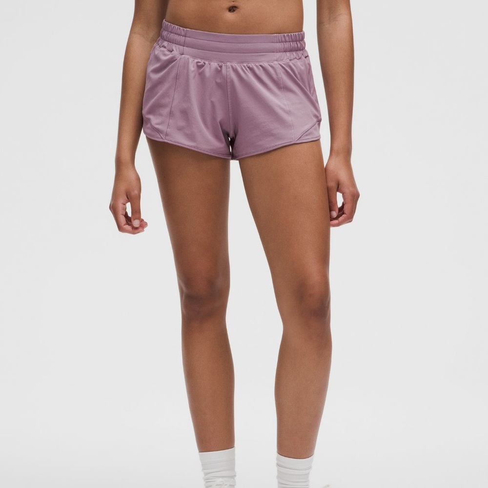 LULULEMON HOTTY HOT LR SHORT 2.5" *LINED SIZE 12